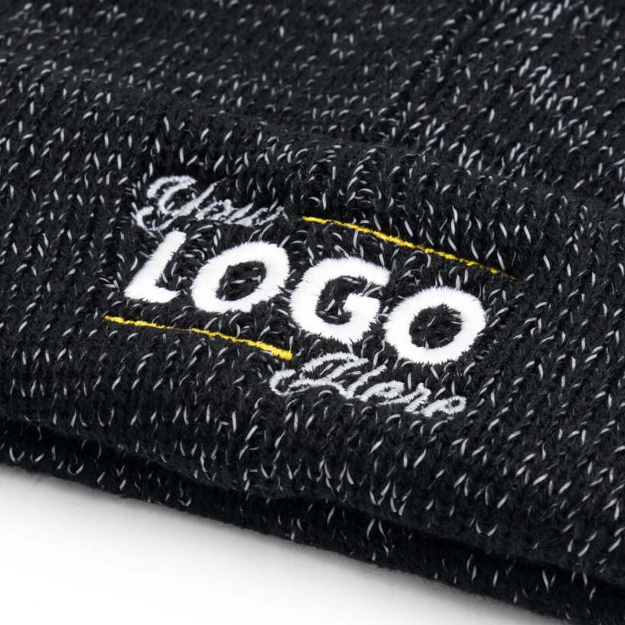 Reflecterende mutsen met borduring